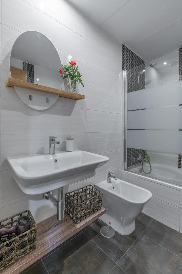 Tuguest Postigo I Catedral Apartment - Free Parking Гранада Екстериор снимка